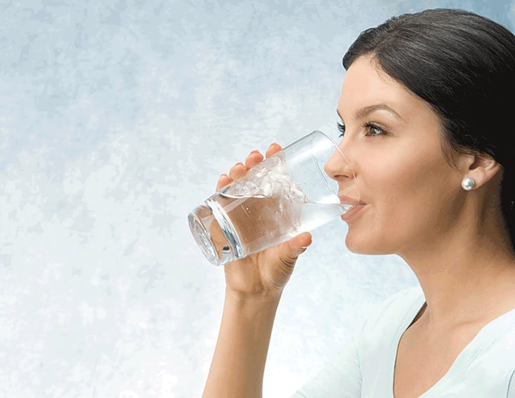 Nước rất quan trọng, nhưng đây mới là cách uống nước đúng để khoẻ mạnh 3 Nước rất quan trọng, nhưng đây mới là cách uống nước đúng để khoẻ mạnh