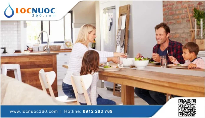 Uống nước như thế nào là đúng trong bữa ăn?