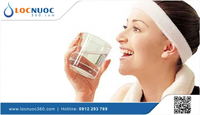 Khung giờ độc sau đừng uống nước kẻo đầu độc cơ thể