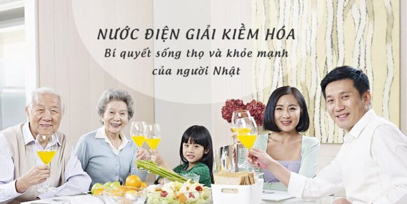 Người già có lợi gì cho sức khỏe khi uống nước ion Kiềm