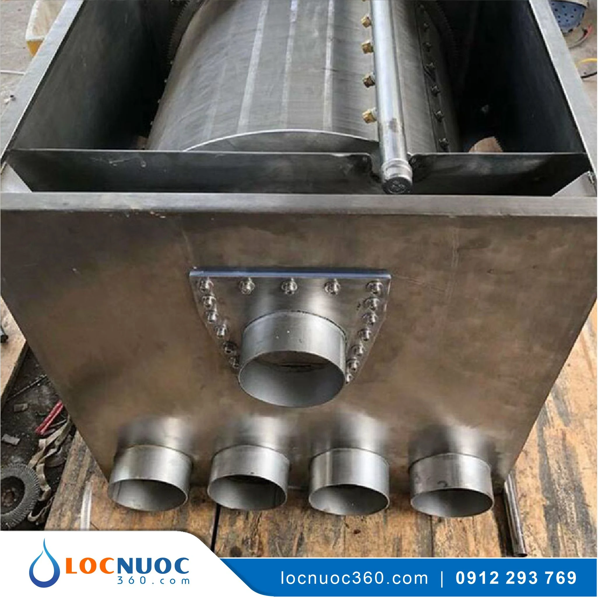 Drum 30 khối Máy lọc phân tự động dành cho hồ Koi từ 20-30 m3 4 Drum 30 khối Máy lọc phân tự động dành cho hồ Koi từ 20-30 m3