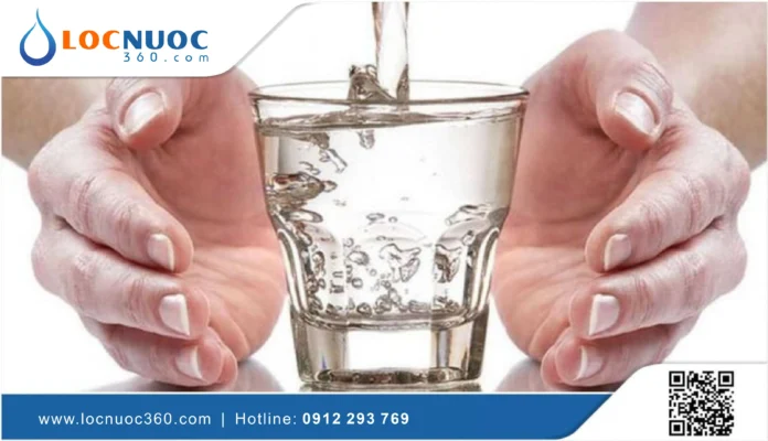 14 Lí do để bạn uống nhiều nước