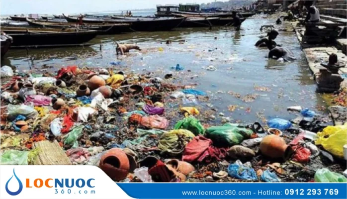 Nỗi sợ hãi của người dân Đà Nẵng do nước sinh hoạt nhiễm bẩn